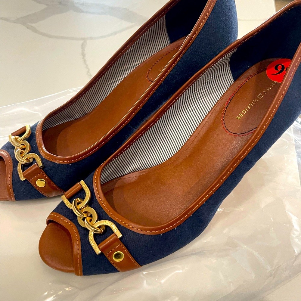 Tommy Hilfiger navy blue wedge shoes